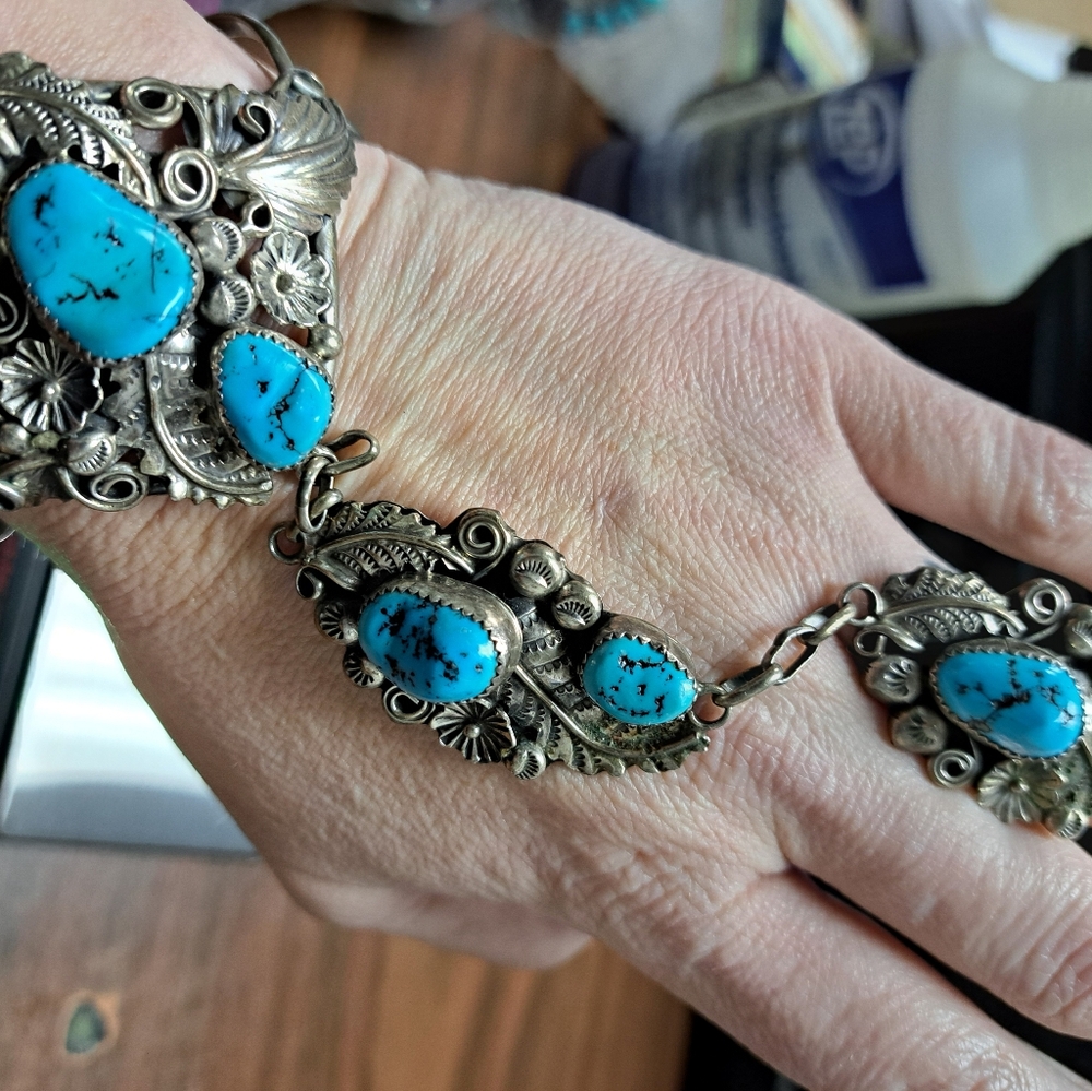 SOLD! Beautiful Harry B Yazzie Vintage Sterling Turquoise Slave Cuff